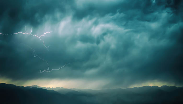 梦见电闪雷鸣是什么预兆