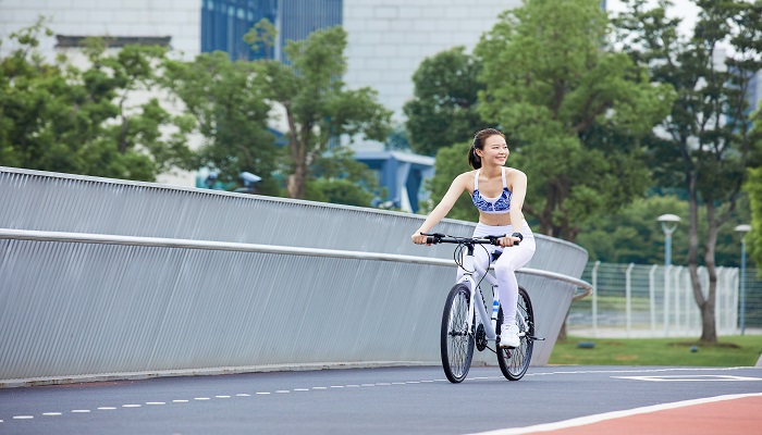 梦见妈妈骑个自行车