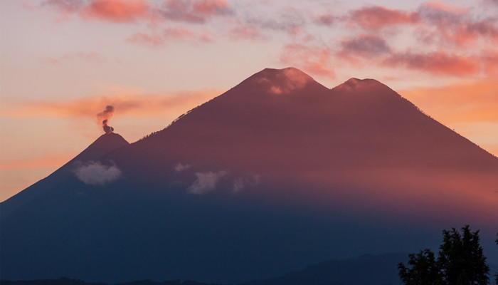 梦见火山爆发逃跑