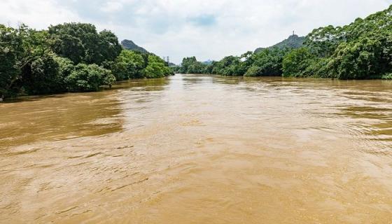 梦见下雨涨水是什么意思 梦见下雨涨水是什么预兆